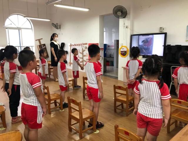 超级宝妈|今天！“小神兽”归笼，幼儿园大班的萌娃开学啦！