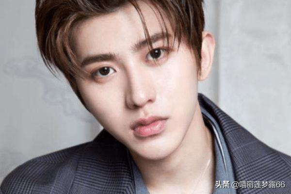 资讯早知道|蔡徐坤怕是个憨憨，称呼沙溢“沙子爹”，谁注意他怎么称呼胡可？