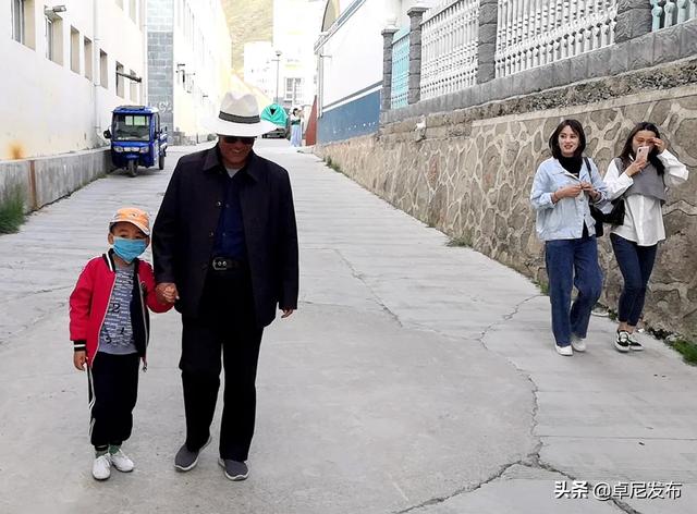 你的育儿经|卓尼幼儿园开园啦！直击“神兽归园”第一现场！