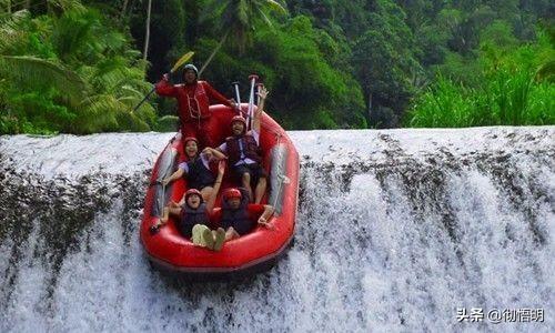 [趣旅游]巴厘岛，作为印度洋上一颗最闪亮的明珠，在最美的时光遇到你