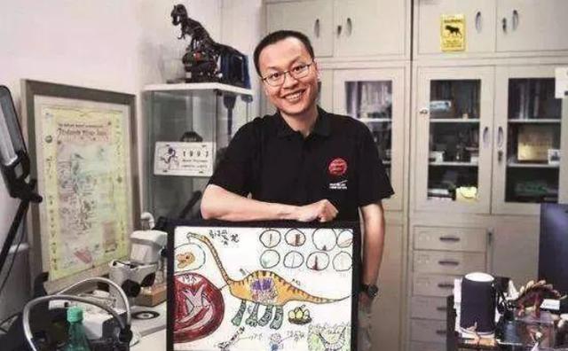 【超级宝妈】7岁男孩做“科学实验”走红,他妈妈的教育方式,堪称“教科书”