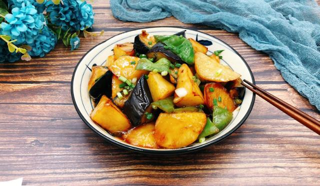 孩子个子长得慢，让孩子多吃此菜，10分钟出锅，比牛肉骨头强