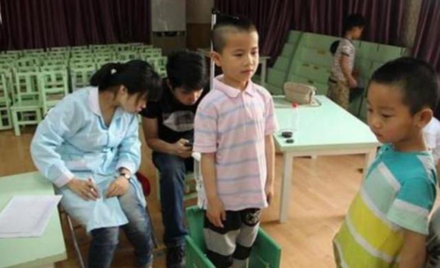 亲人族|孩子若这3个部位＂短＂，将来或许不会太高，看看你家娃有在其中吗
