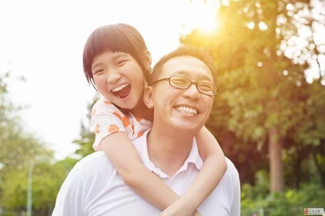 超级宝妈@爸爸对孩子的爱有多“精细”？孩子几分几秒出生都记得