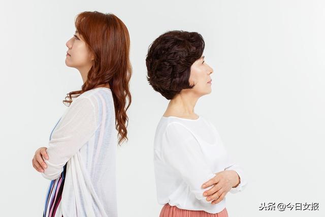 #超级宝妈#胎位不正要生产，婆婆说，现在是疫情期生孩子不吉利，再等等