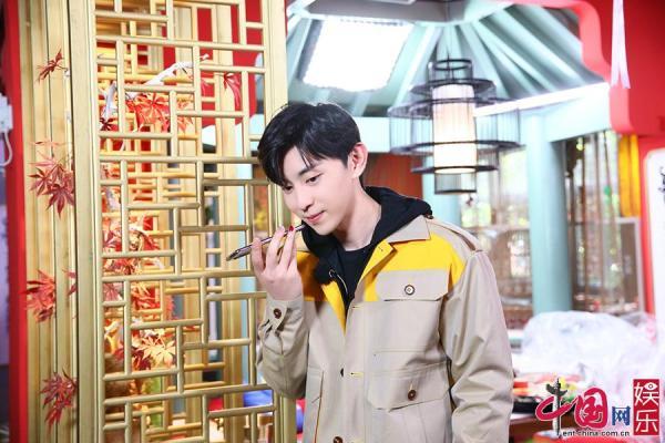 《极限挑战6》“开启心愿之旅”极挑团街头收心愿中国网