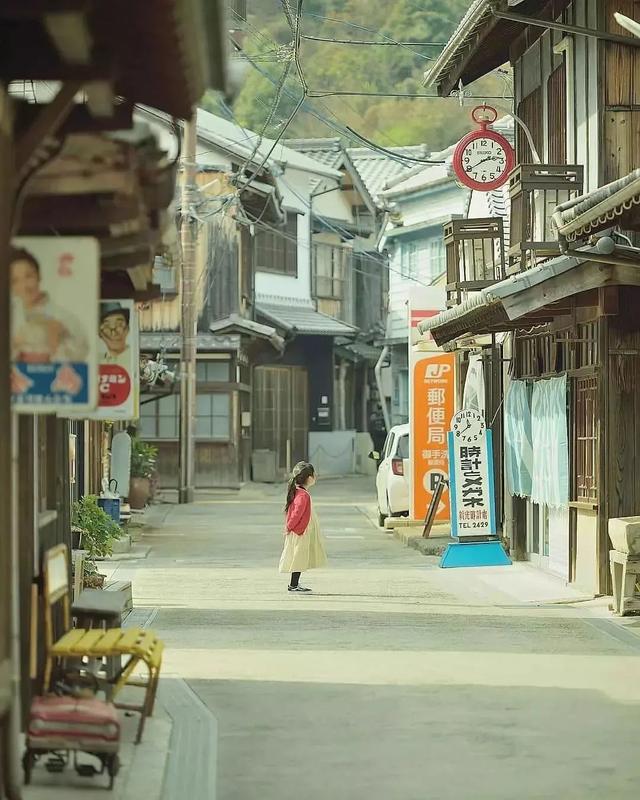 相亲相爱|暖心爸爸晒娃，却把孩子拍成宫崎骏动画，太治愈了