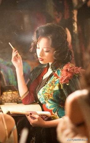 执笔抒情|影视中，美得不可方物的奉上军阀太太复古精致妆