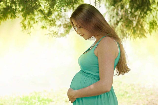 「超级宝妈」“老婆孕期屁很多，有事吗？”准爸真心发问，群友的回答却很辣眼