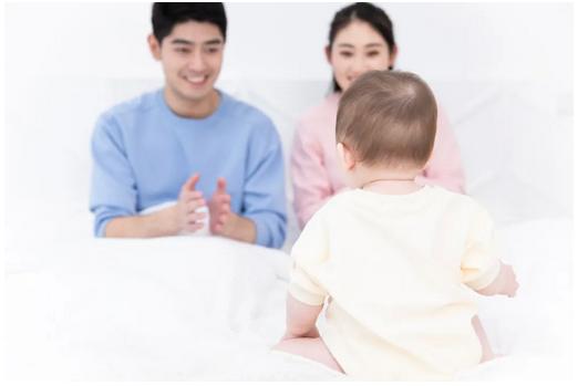 #你的育儿经#聪明的父母应懂得向孩子“示弱”做到这几方面孩子会越来越出色！