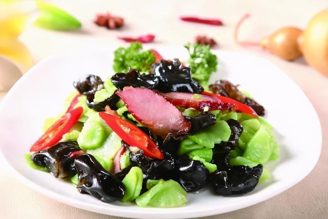 40道佳肴精选，精选挑选食材用心烹饪菜品，每一口吃的都有价值