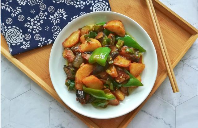 孩子个子长得慢，让孩子多吃此菜，10分钟出锅，比牛肉骨头强