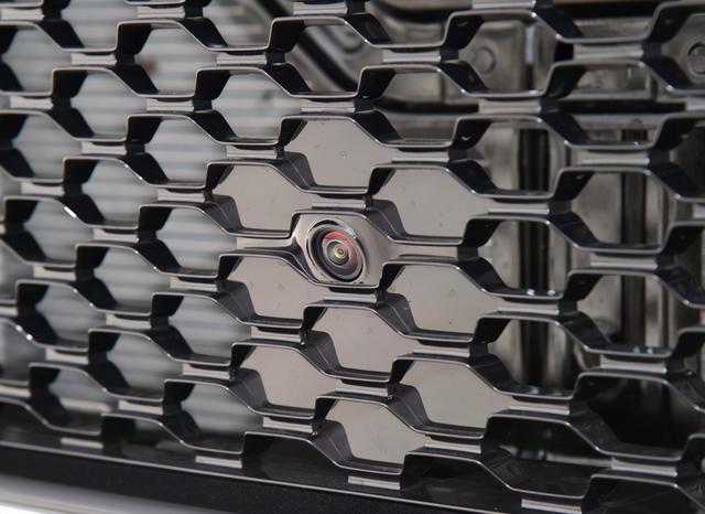 老百姓最喜欢的新能源SUV，长超5米，四屏交叉+四驱，百公里6.5秒