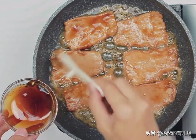 孩子爱吃的照烧味里脊肉片，烹饪简单，肉嫩鲜香，吃了一次还想吃