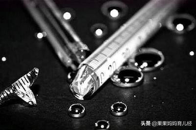「你的育儿经」4岁女孩咬碎了温度计，奶奶的做法被医生点赞