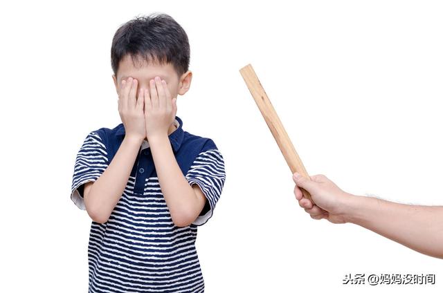 #你的育儿经#二胎家庭，以为亏欠的总是大宝？其实，父母也欠小宝一句对不起