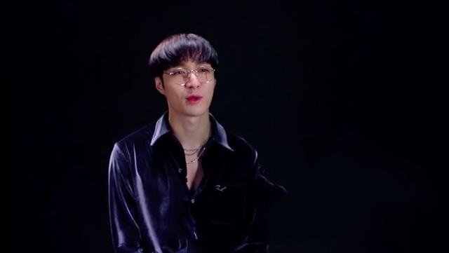 「影视交流地」《我是唱作人》张艺兴自证实力，郑钧给妻子唱歌，霍尊展露高情商