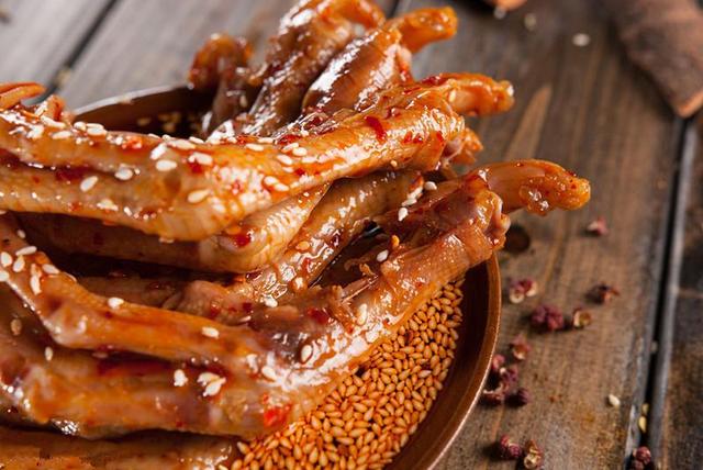 买年货，这6种零食多囤一些，比瓜子花生好吃，招待客人有面子