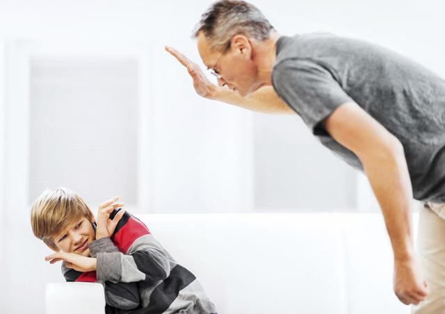 为什么不能打孩子？有一种情况该打就打，娃可能长大后更优秀