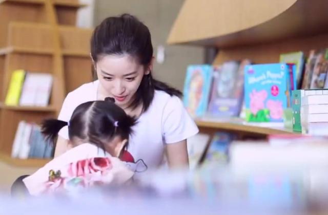 你的育儿经：宝妈趁女儿午睡出门买菜，回家后看到的景象，让她吓得两腿发软