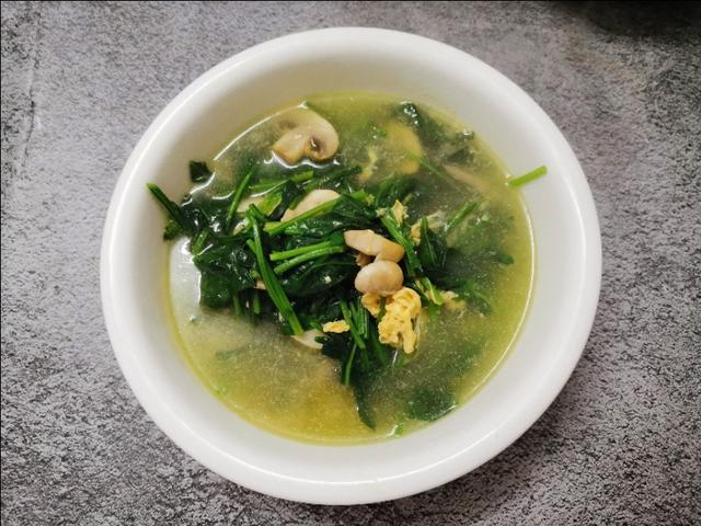 『超级宝妈』好好吃饭，巧妙烹饪，孩子每天膳食钙的摄入量够了吗？
