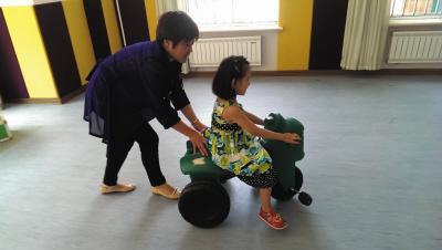 【你的育儿经】孩子让父母照顾，是否要给＂报酬＂？专家的话很有道理