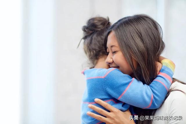 [超级宝妈]控制不住吼孩子，吼完又后悔？果妈支几招，学会这几招有奇效！