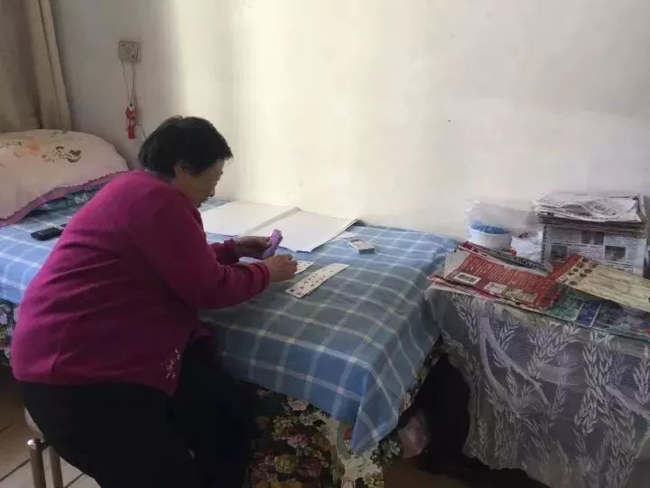 暖先生格调▲“你到底死不死？我只请了七天丧假！”一个儿子这样说，令人深思的锥心之痛！