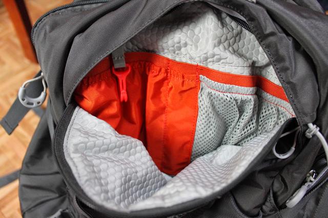 小鹰Osprey户外包开箱，一款可以城市通勤和骑行用的背包