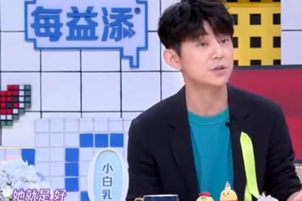 何炅发文回应点评表演,直言自己没资格,节目组后期操作引热议|fun娱乐