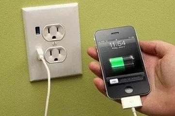 「光明网」女星接听电话时突然身亡！有件事千万别做了