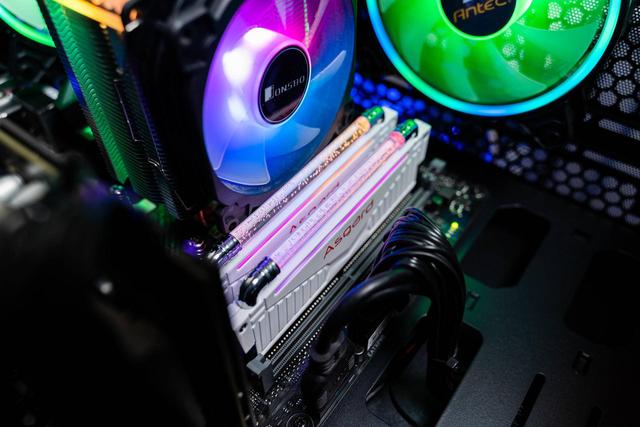 最高可达4200Mhz，小白还不会超频？跟着我学超频思路