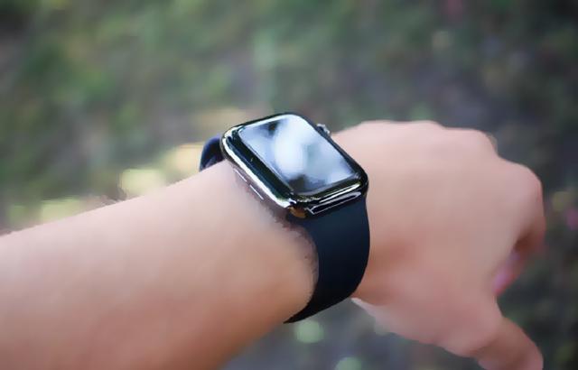 围观！Apple Watch 6评测：仍然是王者，您喜欢吗？