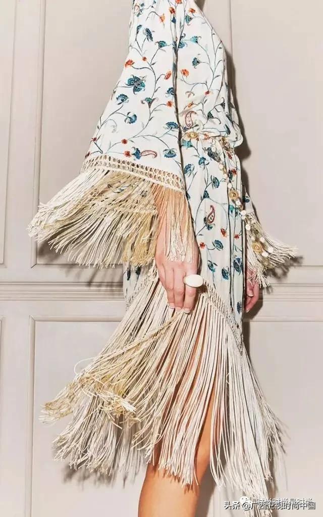 第五大道注意到这个小细节~你与时尚就是一“袖”之隔的距离