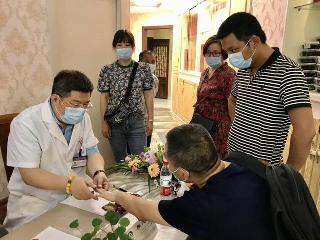 中医药|省市级名老中医开设义诊，居民在家门口就能享受贴心服务