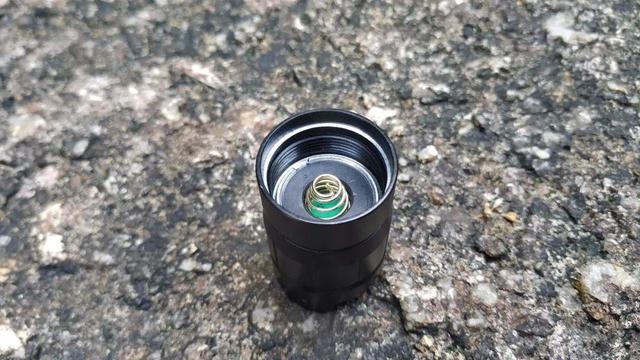 战术手电评测｜性价比之王，新兵入手体验首选