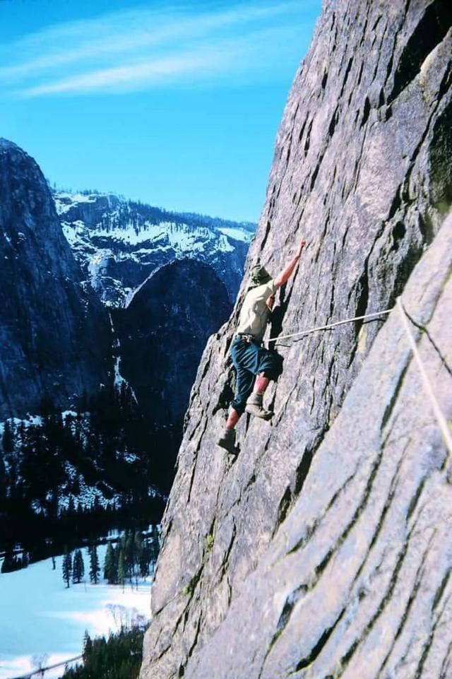 「旅行百事通」.矗立在中国的神秘金字塔,你爬上去过吗?