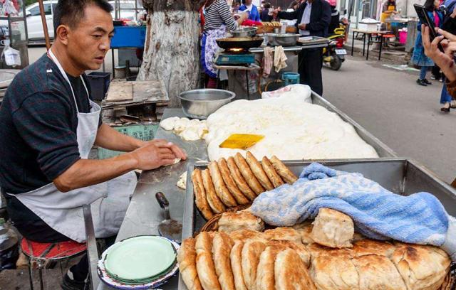 4种处境尴尬的早餐，本地人都爱不释手，外地人却不敢再吃第二回