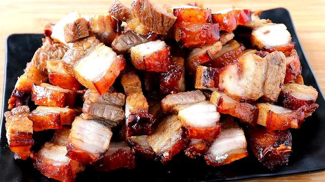 教你营养好吃的脆皮五花肉，香而不腻超美味，痛快淋漓地大吃一通