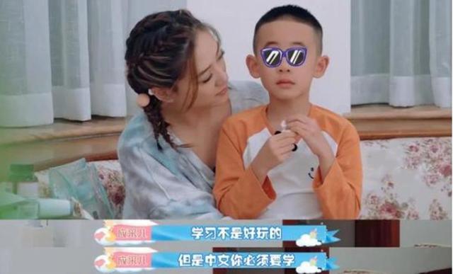宝妈辅导孩子写作业崩溃，姥姥翻出23年前“旧账”：你也有今天