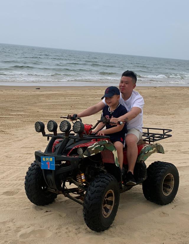 幸福相守|这届爸爸晒哄娃绝招，妈妈们群吐槽，弹幕亮了