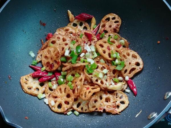 「你的育儿经」4月，孩子宁愿不吃肉也吃这菜，常吃身体强壮长得快，眼睛变明亮