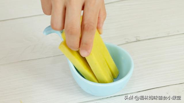 得不到糖的小孩|自制9个月宝宝零食：青瓜手指条，黄瓜配鸡蛋，口感清爽又醇厚