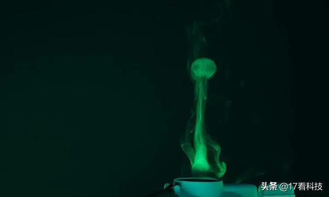 互联办公室解压神器，支持声控遥控，无水自动断电还是加湿器