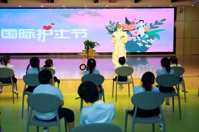 超级宝妈：开学第一课：与白衣天使面对面