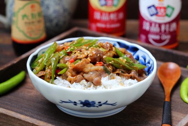 别再点外卖了，在家做美味盖浇饭，浓郁入味好吃到尖叫，实在上头