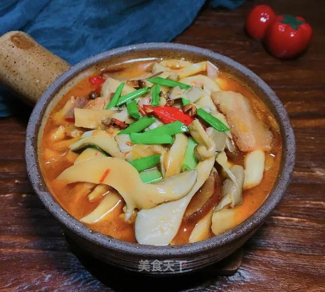 等了一年的腊肉，忍不住想尝尝鲜！味道醇香，百搭又下饭