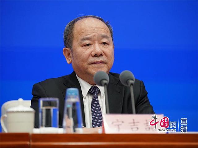 中国发布丨发改委：今年缩减外资准入负面清单 重点推动服务业有序开放