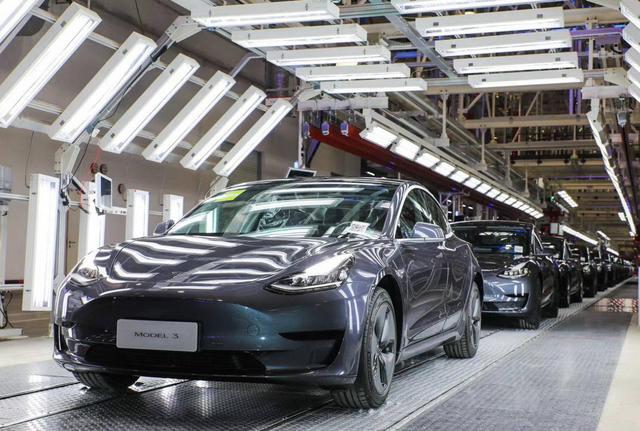 登顶年度新能源销冠，特斯拉Model 3国内销售近14万辆