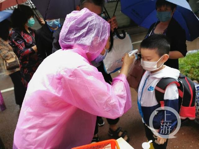 你的育儿经|“幼儿园小朋友多，好耍些，下雨也要来”